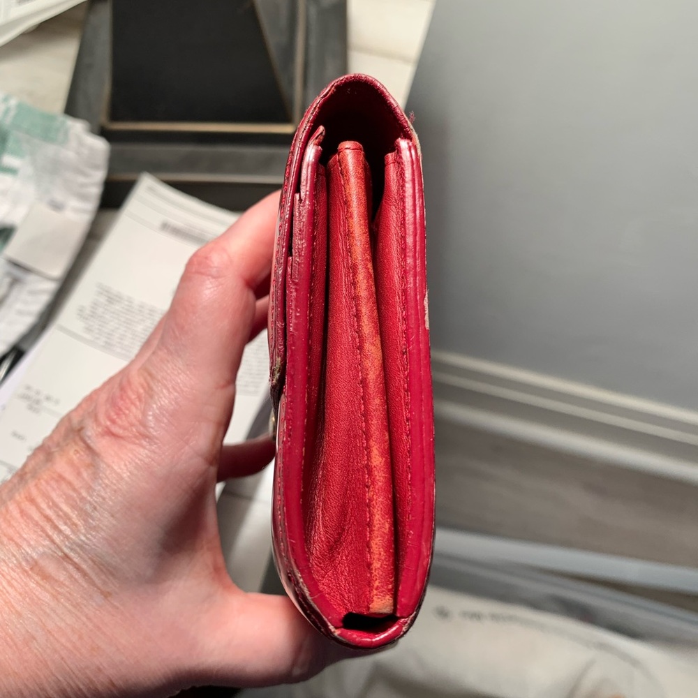 Authentic Louis Vuitton Vernis red Wallet - Picture 3 of 9